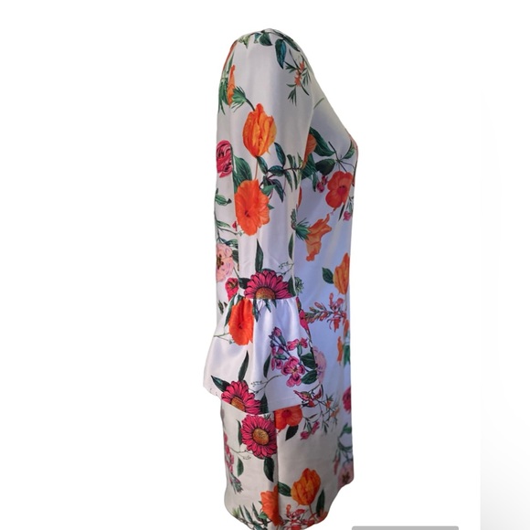 NWT ASOS Floral Dress With Fluted Sleeves Size 4 - Picture 3 of 16